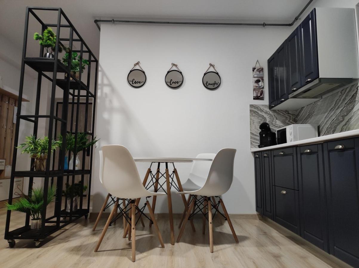 Amira Apartament Κονστάντζα Εξωτερικό φωτογραφία